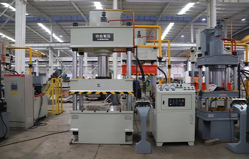 200噸液壓機(jī)哪家好？滕州液壓機(jī)哪個廠家好？