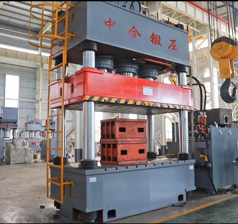 1500噸三梁四柱液壓機(jī)的參數(shù)、價(jià)格(圖2)